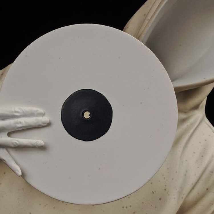 N.E.S.W 四大天王